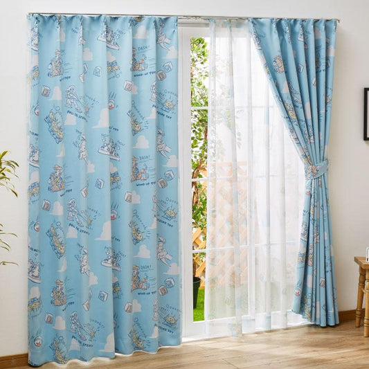 【Disney ディズニー】アンディのお部屋風の雲柄が印象的なトイ・ストーリー2級遮光カーテン 2枚組