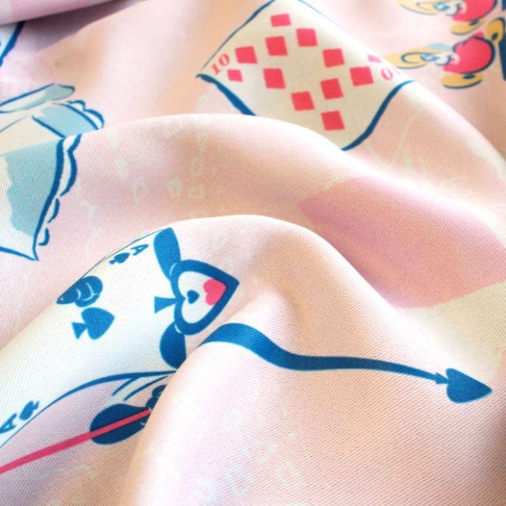 【Disney ディズニー】お部屋がポップでファンシーな空間にかわるふしぎの国のアリス 2級遮光カーテン 2枚組