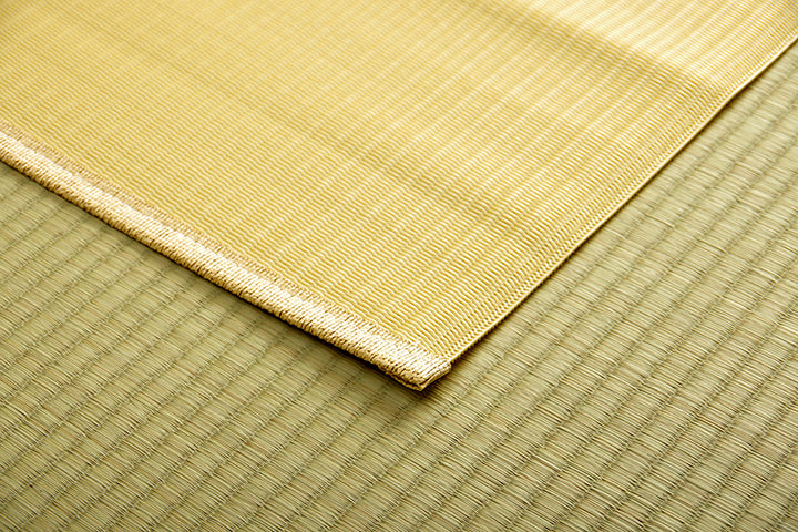 国産の水洗いができる丈夫な敷物!農作業やガーデニングなど野外での作業にピッタリ! ファーム