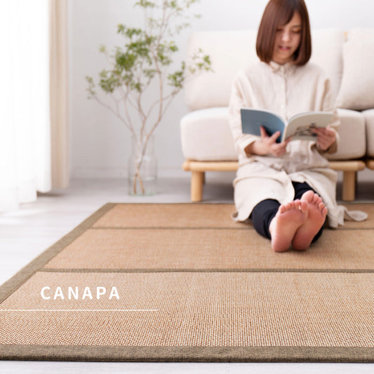 サラッと快適!コンパクトに折りたためるウレタン入り竹ラグ