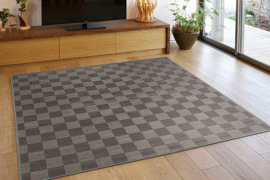 サラッと快適!ふっくらウレタン入りでクッション性がうれしい天然竹ラグ