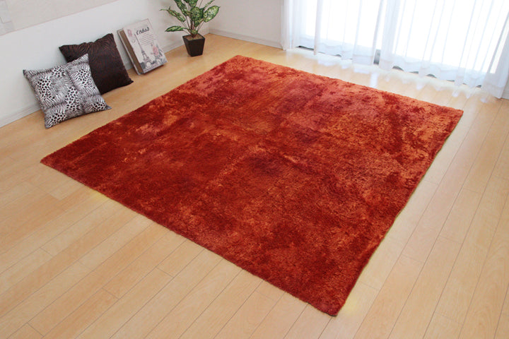 お部屋に合わせやすい高級感あふれるシャギーラグ ラルジュ