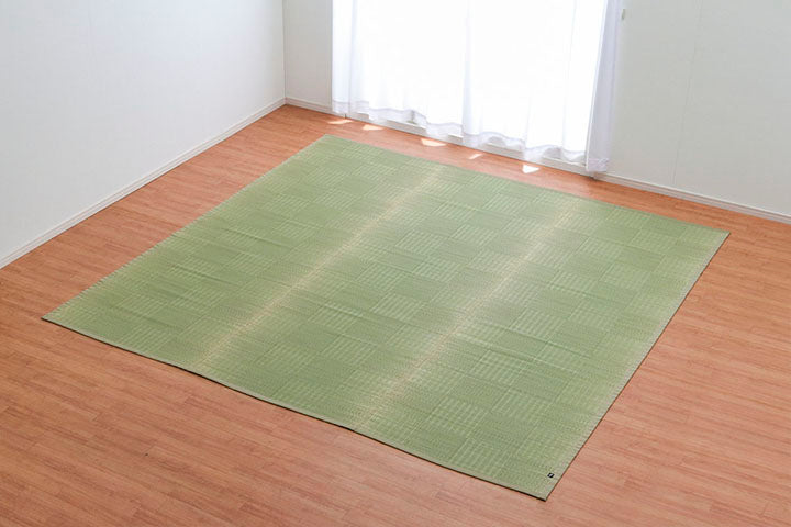 無色カラーで織りに特徴を出したシンプルで素材感のある純国産 い草 上敷き カーペット 格子柄