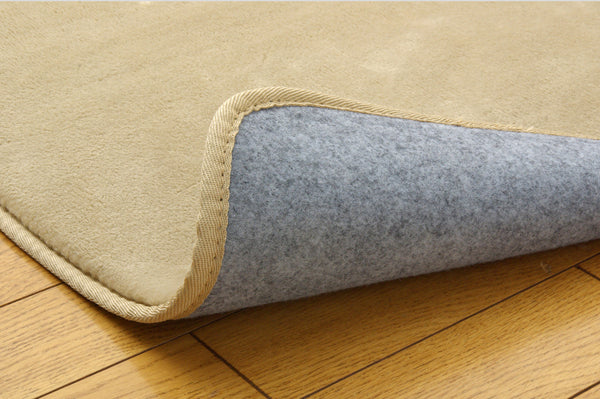 中抜き加工をした掘りごたつ専用のカーペット