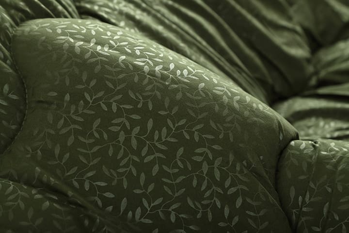 リーフの型押しをしたシックなデザインのこたつ掛け布団・敷き布団セット