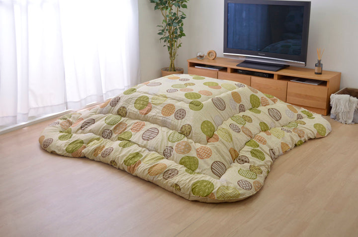 カラフルでかわいい柄が特徴!高品質なこたつ掛け布団