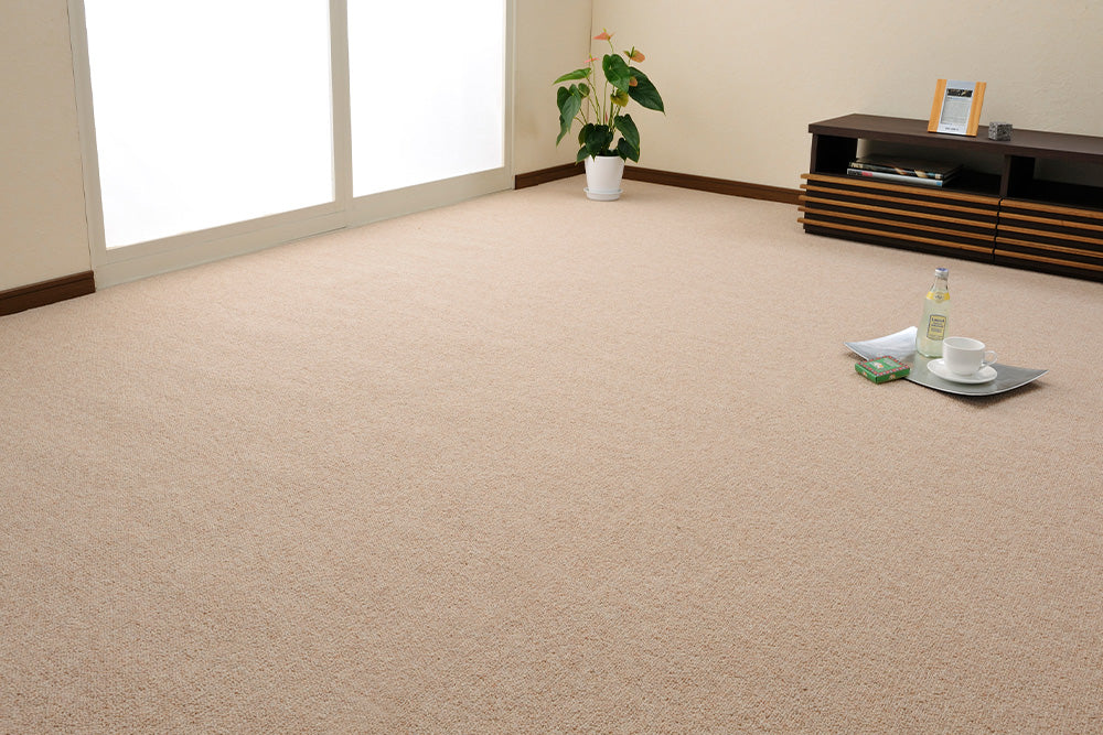 夏は涼しく、冬は暖かい、オールシーズン快適! 防炎・防ダニ・抗菌加工付きだから安心して使える、天然ウール100%の日本製カーペット オペラ