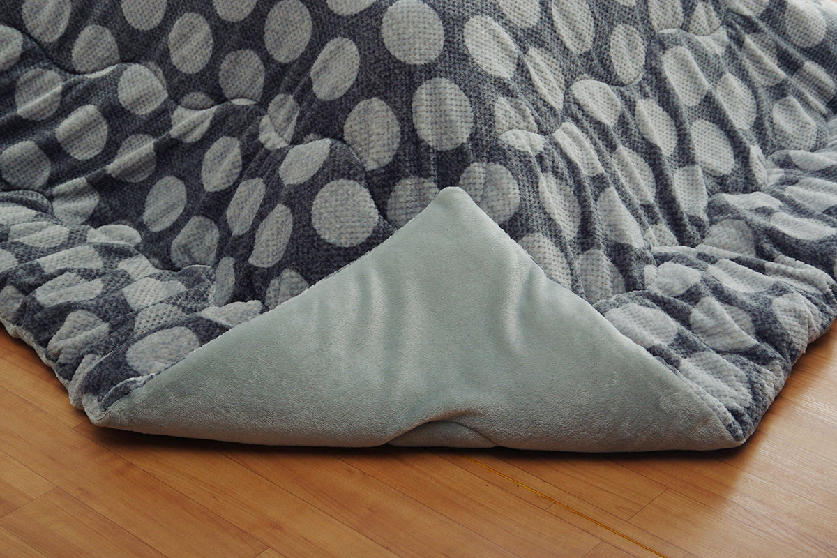 モダンでシンプルなデザインのこたつ薄掛け布団