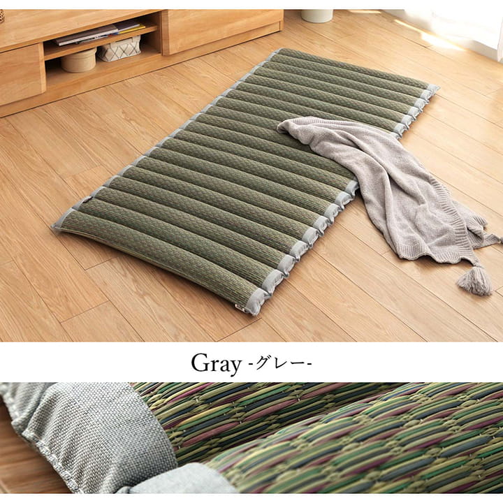 凹凸にすることで程よいクッション性があるい草ふんわりマット 約70×150cm
