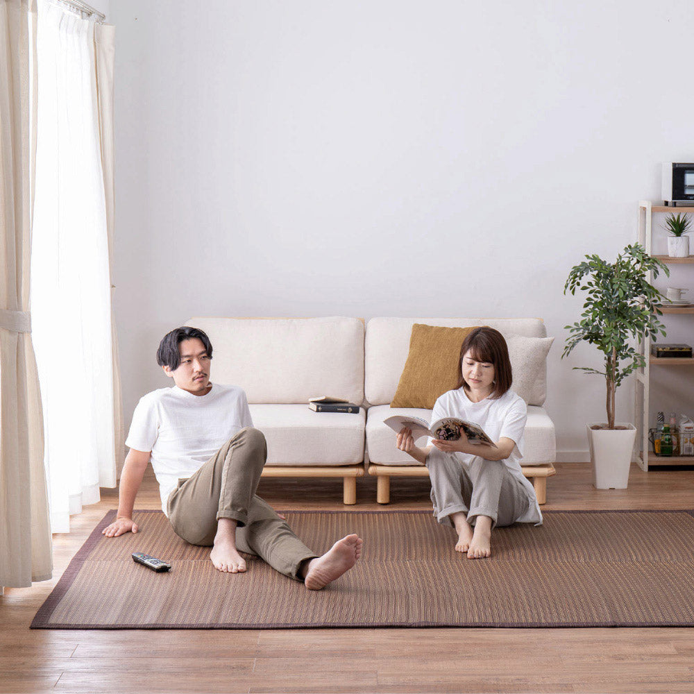 複数の染めい草を使用したシンプルでナチュラルなデザインのい草ラグ 南風