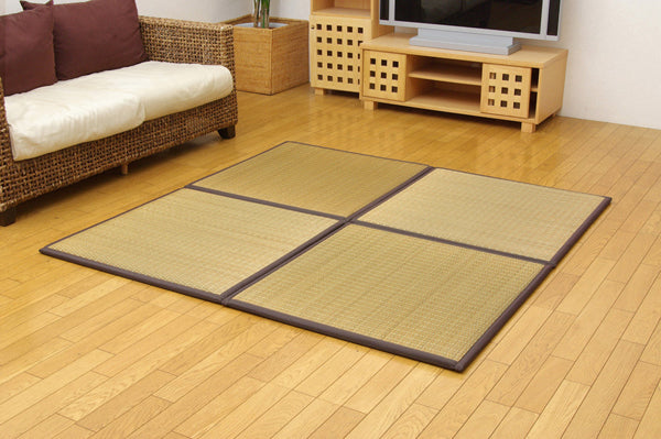 さっと置くだけでお部屋に和の空間を作る置き畳(ユニット畳)ふっくらピコ