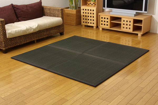 さっと置くだけでお部屋に和の空間を作る置き畳(ユニット畳)フレア