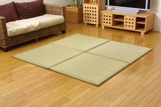 さっと置くだけでお部屋に和の空間を作る置き畳(ユニット畳)フレア