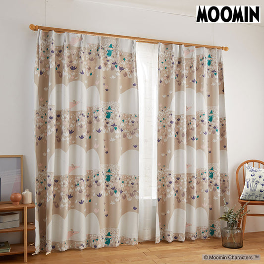 【MOOMIN ムーミン】花畑でフルートを吹くのはスナフキン 2級遮光カーテン SOFT MELODY - ソフトメロディ ベージュ 幅100×丈135~200cm(1枚入)