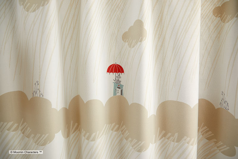 【MOOMIN ムーミン】嵐の中のちびのミイとムーミン 2級遮光カーテン RAIN DROP - レインドロップ ベージュ 幅100×丈135~200cm(1枚入)