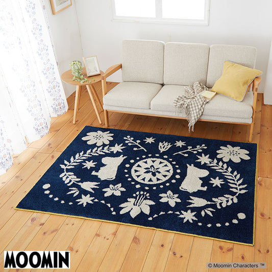 【MOOMIN ムーミン】北欧の伝統柄の中に森で暮らすムーミンたちを表現したラグ FOLK LINE RUG - フォークラインラグ ネイビー
