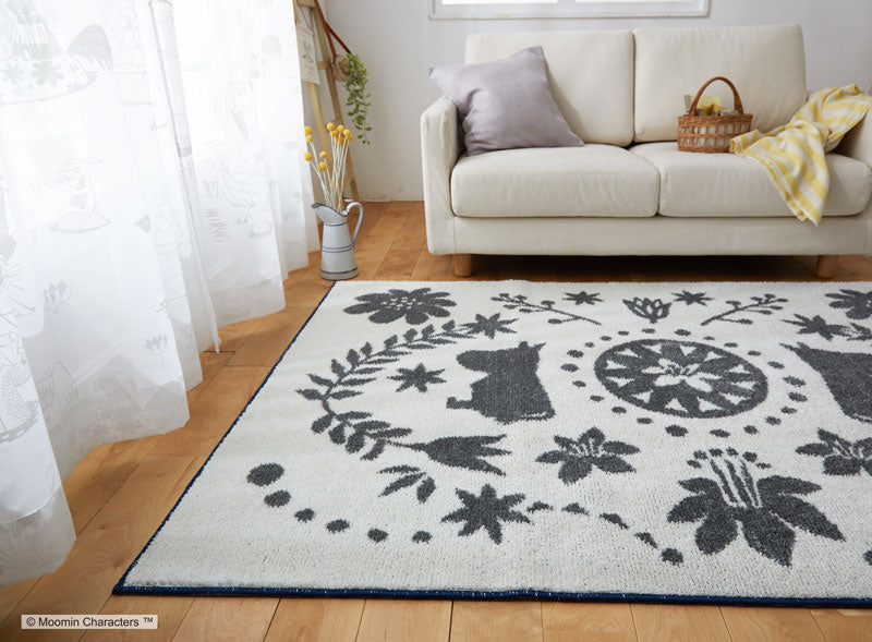 【MOOMIN ムーミン】北欧の伝統柄の中に森で暮らすムーミンたちを表現したラグ FOLK LINE RUG - フォークラインラグ アイボリー