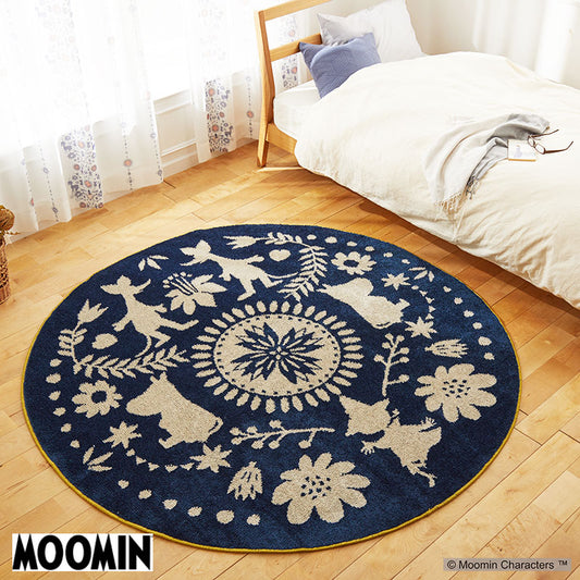 【MOOMIN ムーミン】北欧の伝統柄の中に森で暮らすムーミンたちを表現した円形ラグ185X185cm M FOLK LINE RUG - M フォークライン円形ラグ ネイビー