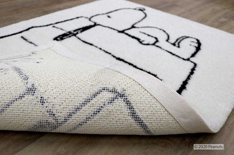 多くのドラマが生まれたスヌーピーのドッグハウス Rest area MAT - レストエリアマット