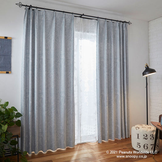 【SNOOPY スヌーピー】ブルックリンの街とかっこいいジョー・クールの2級遮光カーテン City scape - シティースケープ ライトブルー 幅100×丈135~200cm(1枚入)