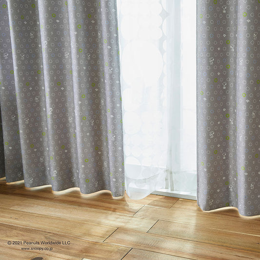 【SNOOPY スヌーピー】ネクタイと帽子をかぶっておめかししたスヌーピーの2級遮光カーテン Bow tie - ボウタイ グレー 幅100×丈135~200cm(1枚入)