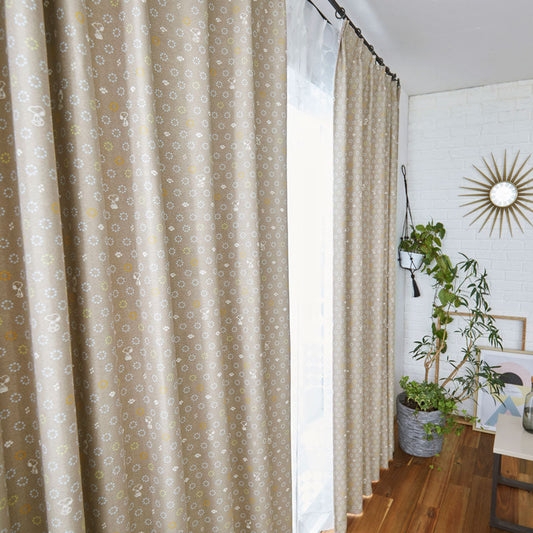 【SNOOPY スヌーピー】ネクタイと帽子をかぶっておめかししたスヌーピーの2級遮光カーテン Bow tie - ボウタイ ベージュ 幅100×丈135~200cm(1枚入)