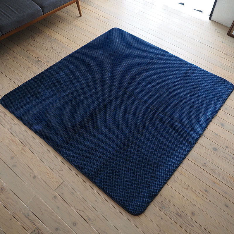 ふわモコな肌触りに癒されるウレタン入りクッションラグ メテオ