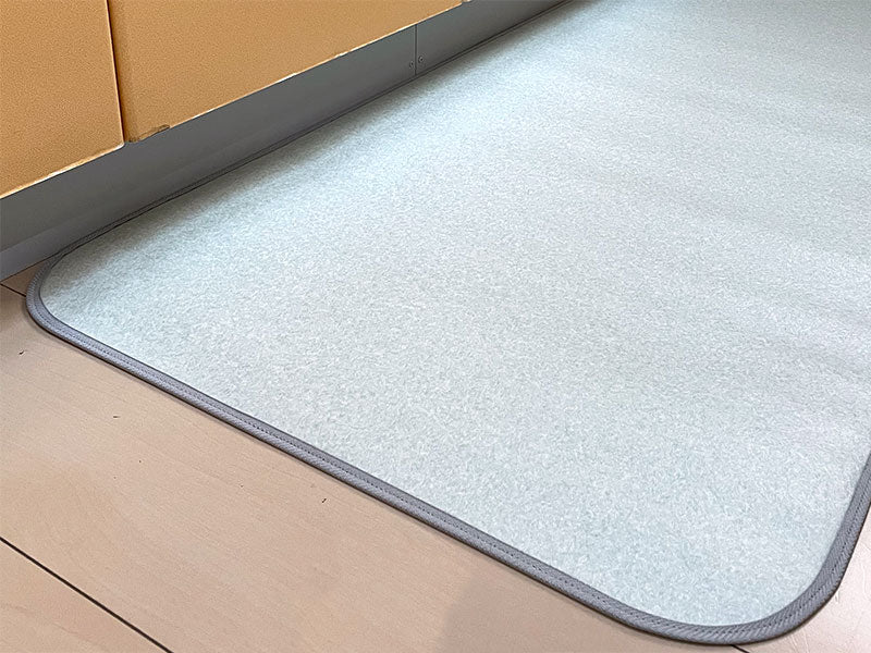 汚れても拭き取るだけでキレイ!はっ水・抗菌・防炎機能付きキッチンマット幅100cmタイプ<Drawl - ドロールグリーン>