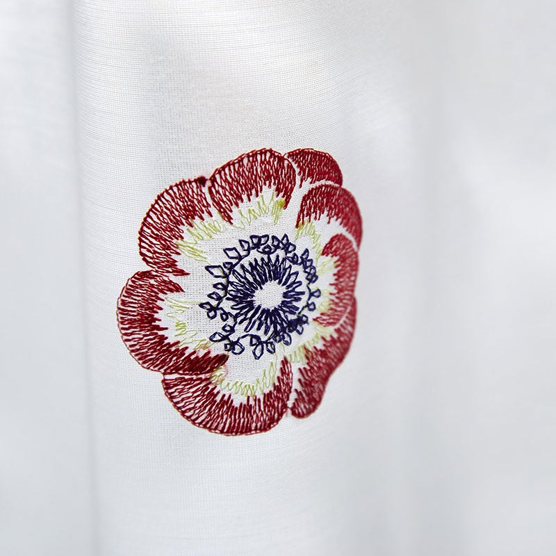 北欧カーテンシリーズ コクリコの花を立体感のある刺繍を施したデザイン刺繍レースカーテン Rico VOILE - リコボイル レース
