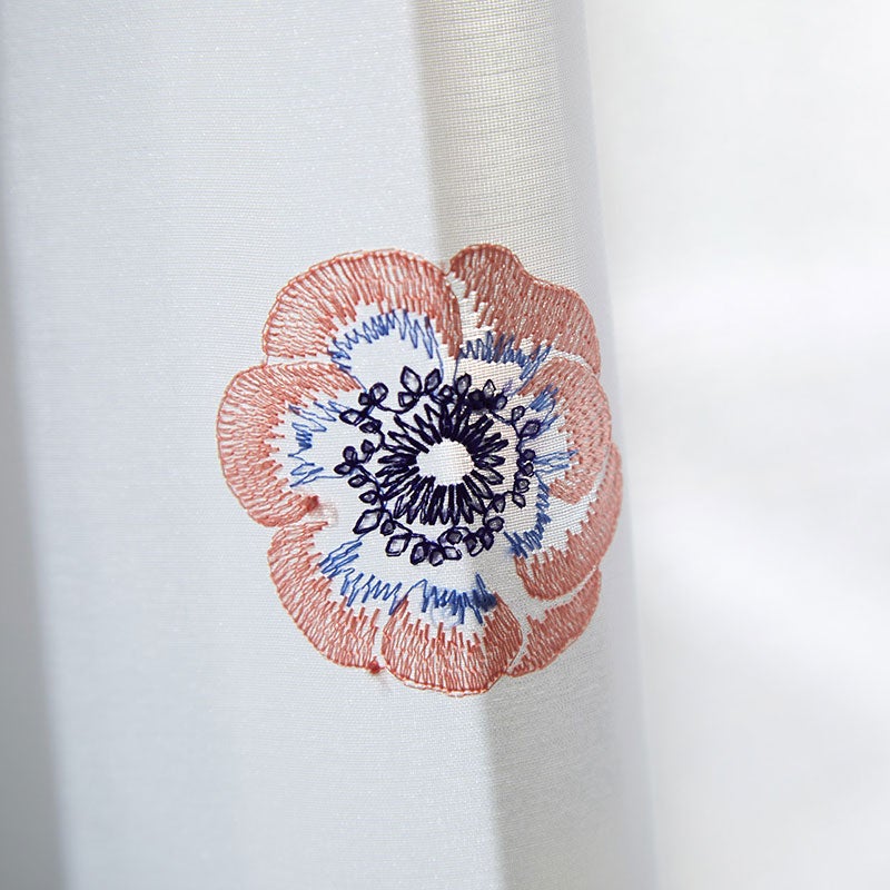 北欧カーテンシリーズ コクリコの花を立体感のある刺繍を施したデザイン刺繍レースカーテン Rico VOILE - リコボイル レース
