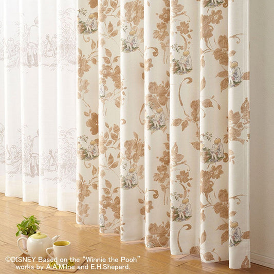 【Disney ディズニー】水彩タッチの植物が優しい雰囲気の2級遮光カーテン POOH Story - プー ストーリー ベージュ
