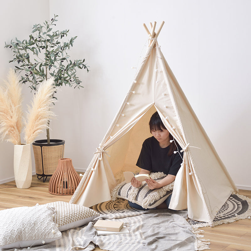 お部屋のインテリアとして注目を集めるティピーテント
