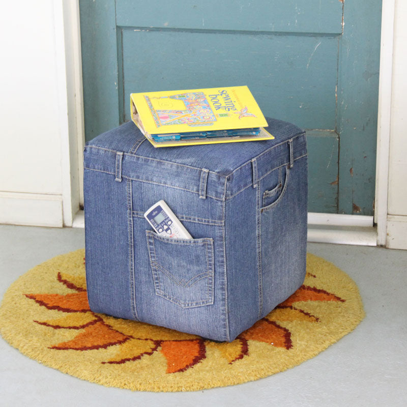 なじみのあるデニム生地でかわいい ジーンズスツール