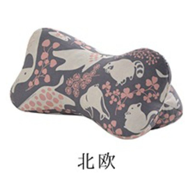 まくらに、足まくらに、腰にあててクッションとして使い方いろいろほね枕 約35×17cm
