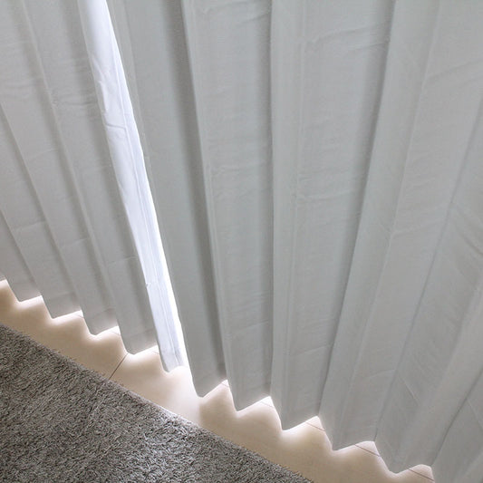 防炎機能付き日本製のシンプルな無地デザイン2級遮光カーテン Blanc - ブラン