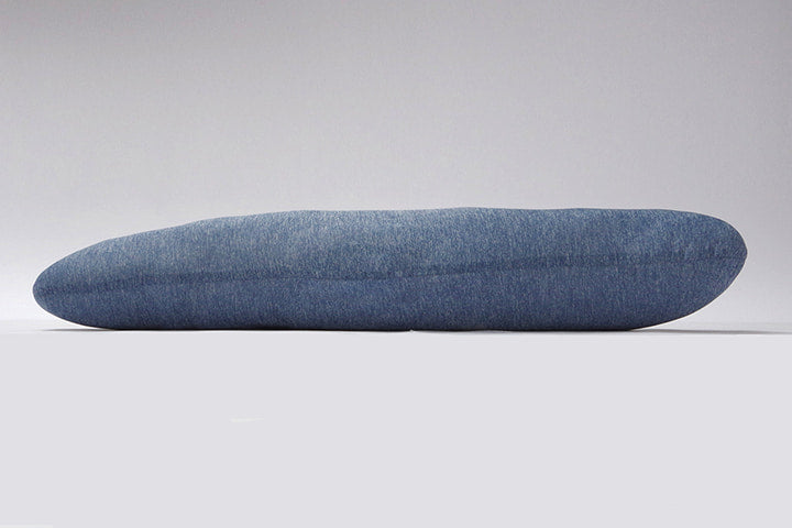 ひんやり接触冷感生地の抱き枕 約25×110cm