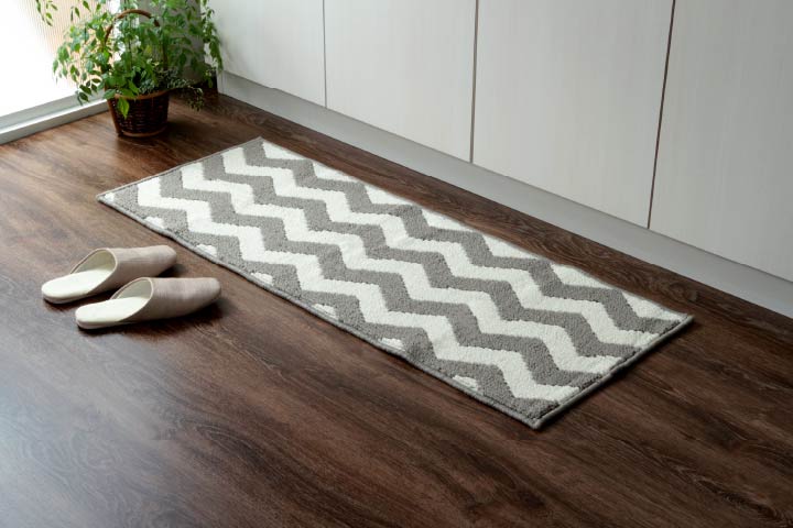 システムキッチンにも合いやすいサイズのキッチンマット ウェイク