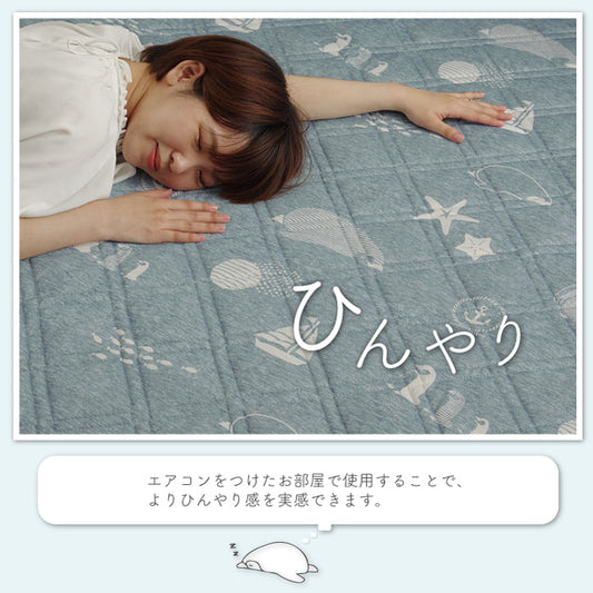 生地に触れるとひんやり感じる接触冷感生地を使用したラグ ペンギン