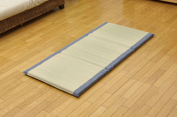 固わた40mm入り い草ごろ寝フリーマット 『デニム素肌草 私の場所』 ブルー 約70×150cm