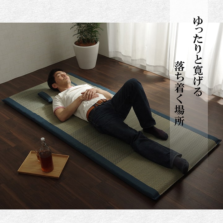 い草を使用したシンプルな格子柄のフリーマット枕付き （マット 約90×200cm）