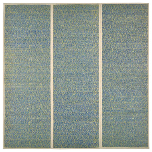 シンプルでありながら存在感のある配色でお部屋を明るく彩ってくれる シャイン