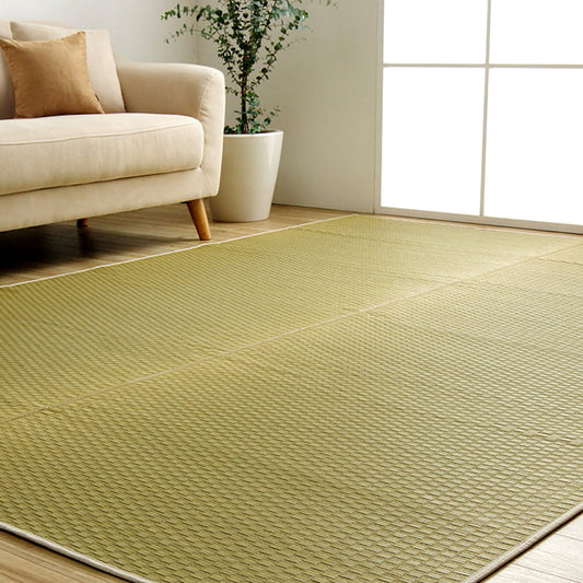 織りで市松柄を表現したシンプルない草のデザインラグ 滑り止め加工付き