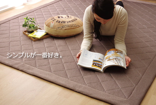 デニム調のキルティングラグカーペット アルバ