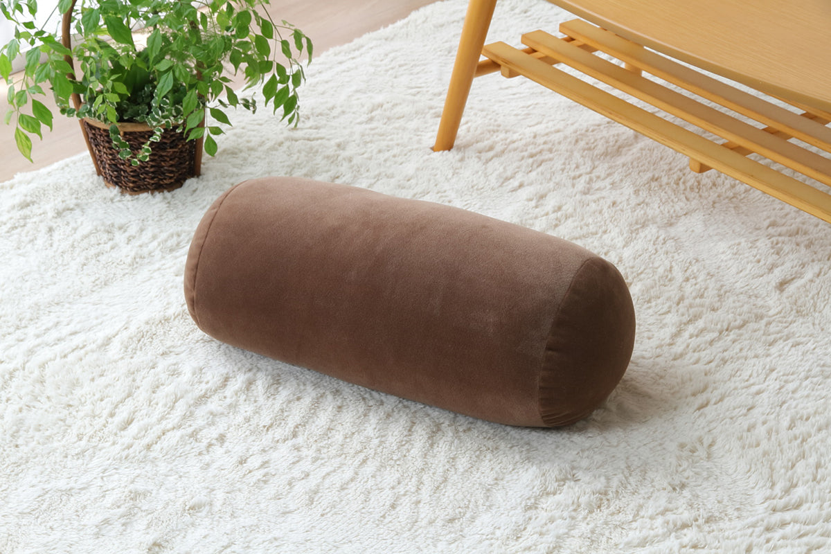 ふんわりとろける肌触でのもちもち！円型の形がかわいらしいクッション 直径20×40cm