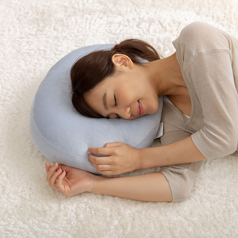 mofua うっとりなめらかパフ クッション(直径55cm)