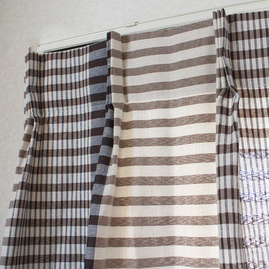 ボーダー柄がかわいい非遮光カーテン Nyland - ニーラン