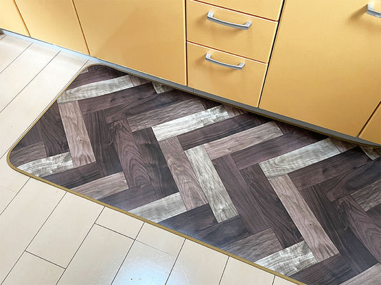 優れた耐摩耗性で土足使用もOK！汚れても拭き取るだけでキレイ！はっ水・抗菌・防炎機能付きキッチンマット幅100cmタイプ＜Ban - バン＞