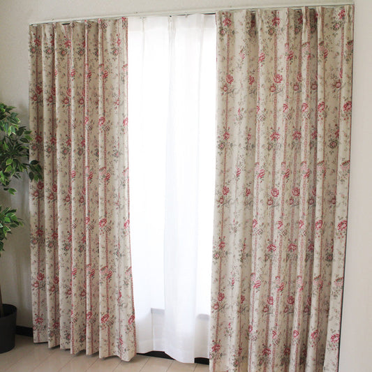 【裏地付き】きれいな花柄イラストが特徴の遮光カーテン Rosalie - ロザリー ローズ（1枚入り）