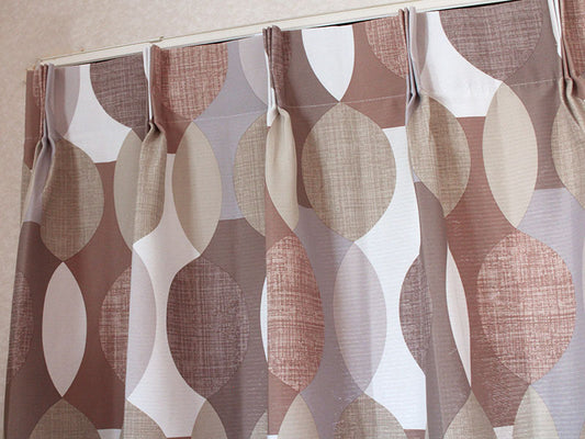 柔らかな色調がお部屋に馴染みやすい2級遮光カーテン Kikakika - キカキカ ブラウン