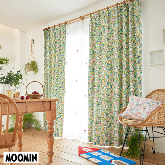 【MOOMIN ムーミン】KOBANA drape コバナ ドレープ  お部屋を明るい印象にしてくれる多色感のある小花柄によく見たらムーミンと仲間たちがいっぱい遮光カーテン グリーン(1枚入)